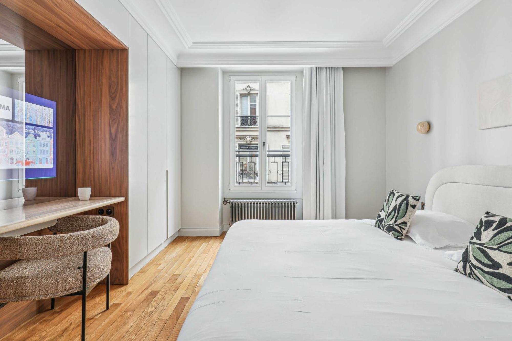 Apartment Magnificent Flat - 2br-6p - Champs Elysees Paris